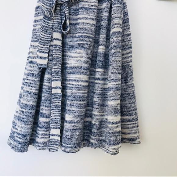 Adorable Knit Dress with tie belt - Picture 5 of 8